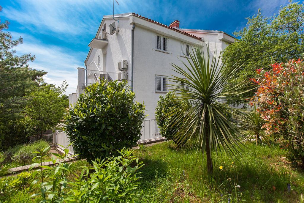 Apartments Casa Bianca Crikvenica Extérieur photo